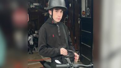 17-year-old boy pulled out a dagger and stabbed a 15-year-old repeatedly, killing him, just because the teen asked him to leave the party for behaving aggressively; charged as juvenile 17-year-old boy pulled out a dagger and stabbed a 15-year-old repeatedly, killing him, just because the teen asked him to leave the party for behaving aggressively; charged as juvenile